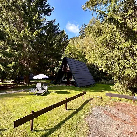 בית נופש Ferienhaeuser Am Waldschloesschen *