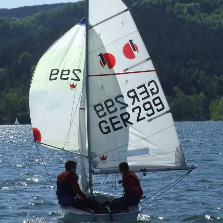 בית נופש Ferienhaeuser Am Waldschloesschen *