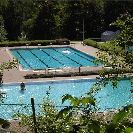 בית נופש Ferienhaeuser Am Waldschloesschen *